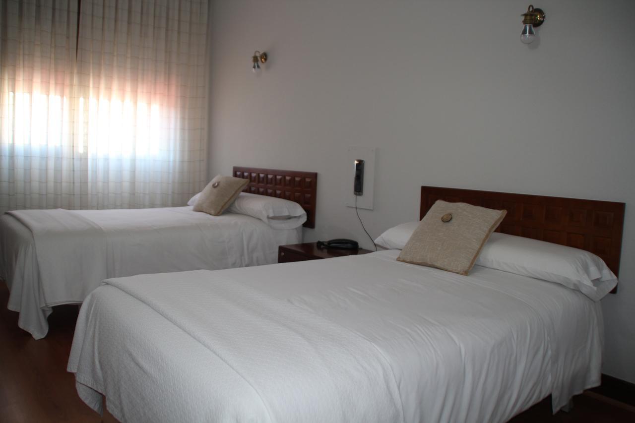 Hotel Marques De Santillana Torrelavega Dış mekan fotoğraf