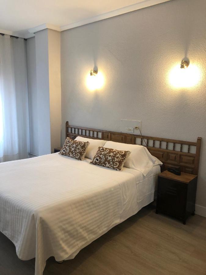 Hotel Marques De Santillana Torrelavega Dış mekan fotoğraf